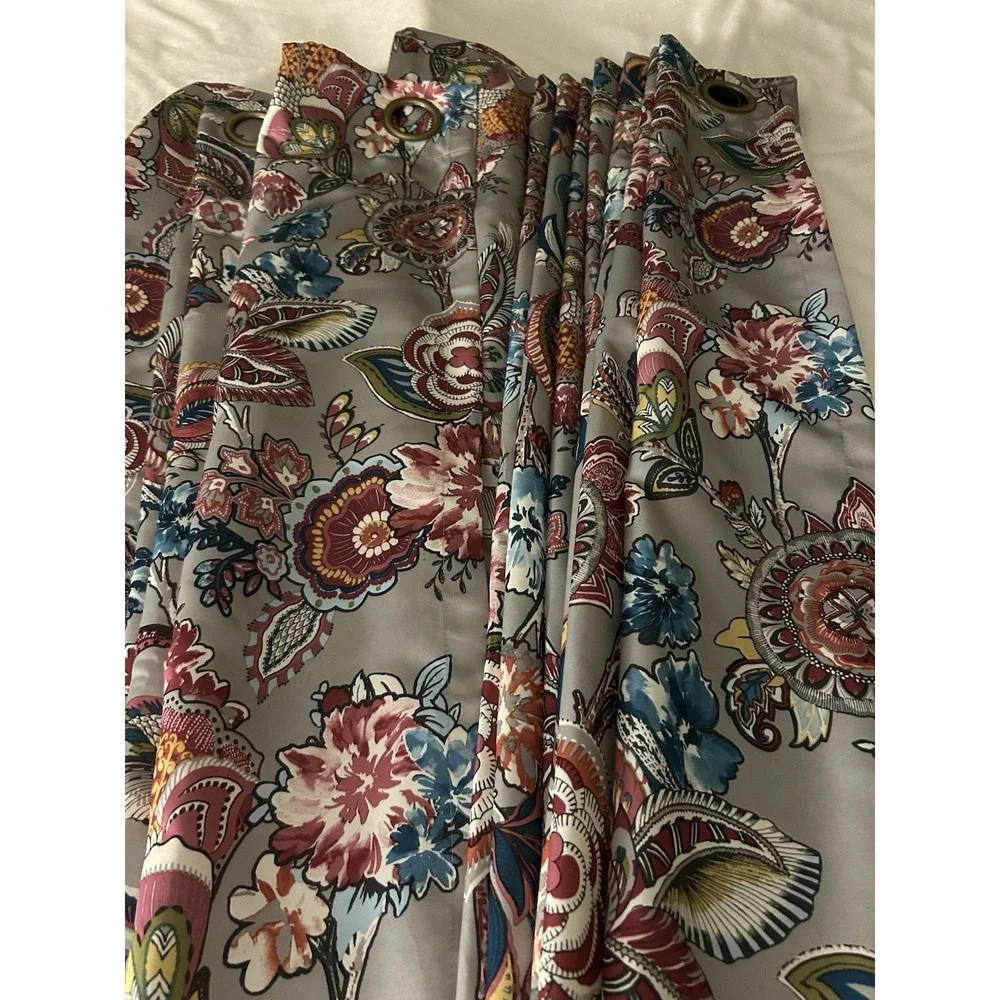 #77Pier One Floral Silver Tone Curtains Grommets 2 Panels 50 x 84 Lined Preowned